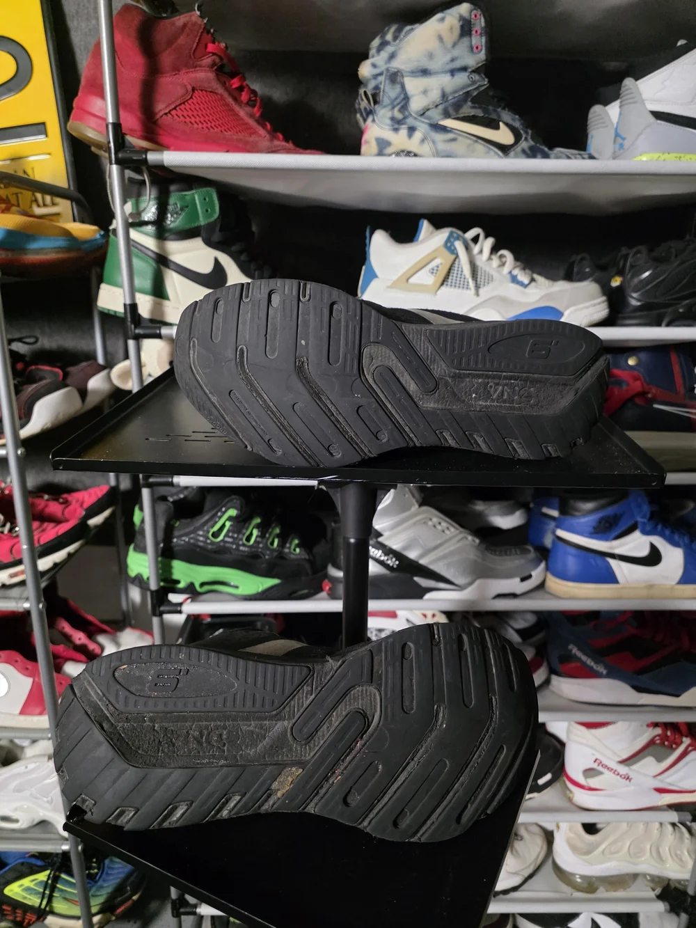 🔥 Well Worn! Brooks Launch GTS 9 Men’s Size 12 EE  Black Running Shoes